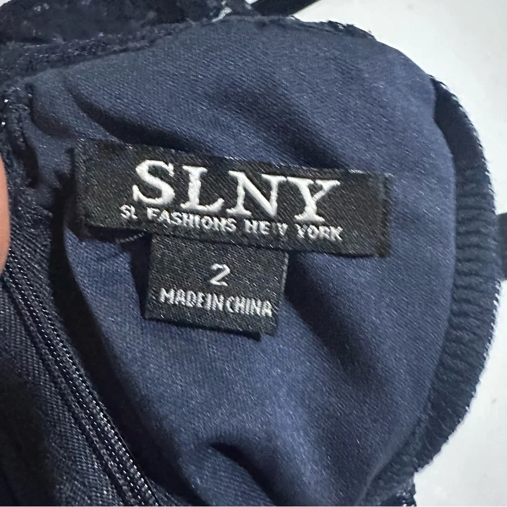 SLNY Navy Blue Sequin Lace Short Sleeve Midi Cocktail Evening Dress Size 2 NWOT - Picture 5 of 7